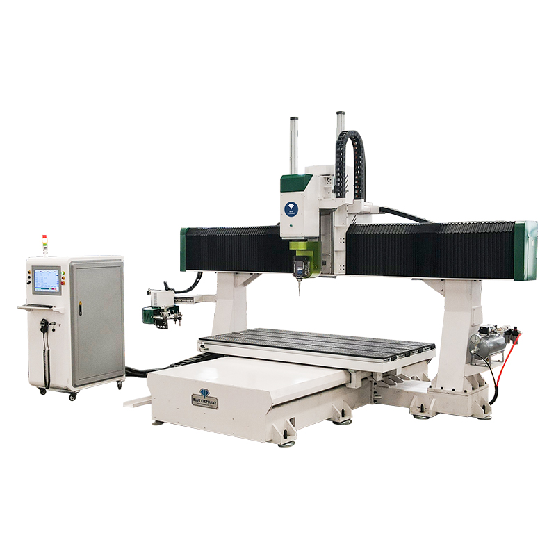 經(jīng)濟型 EW1 五軸加工中心