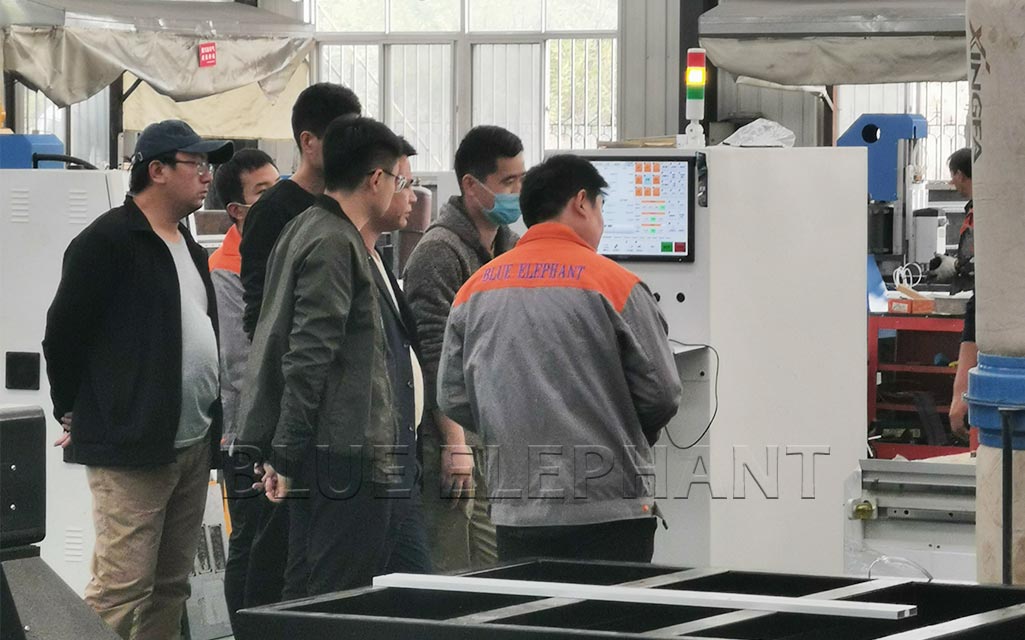 山東威?？蛻舻綇S考察直排加工中心